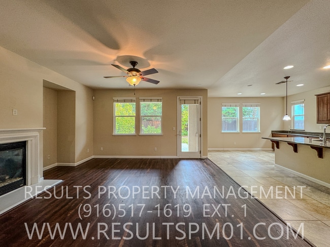 Building Photo - Beautiful 4 Bedroom 3 Bath home