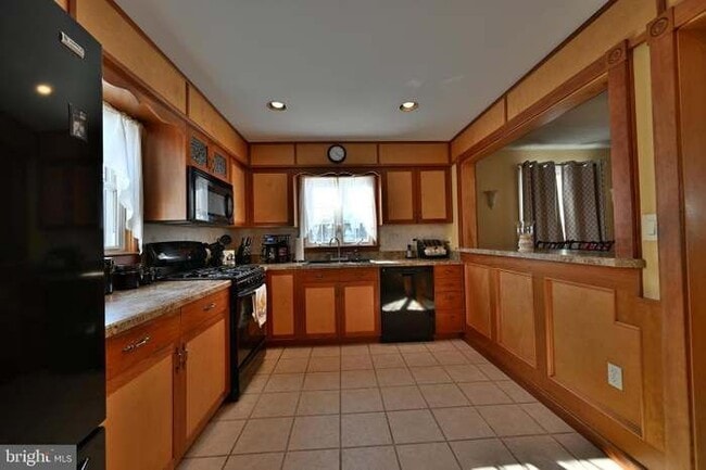Building Photo - 539 US-206