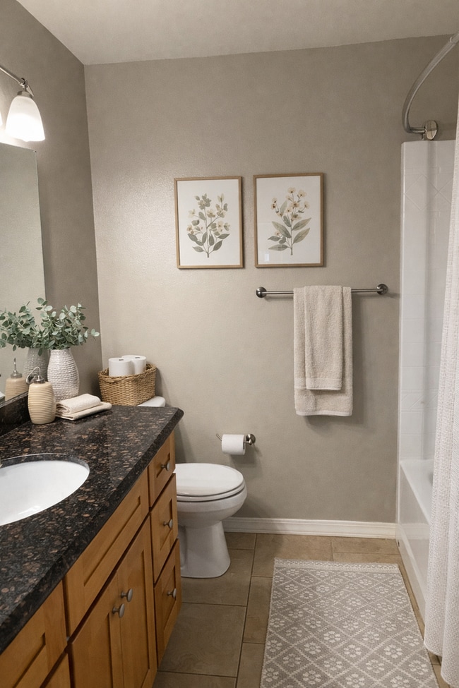 Building Photo - Moul309 (CWP)