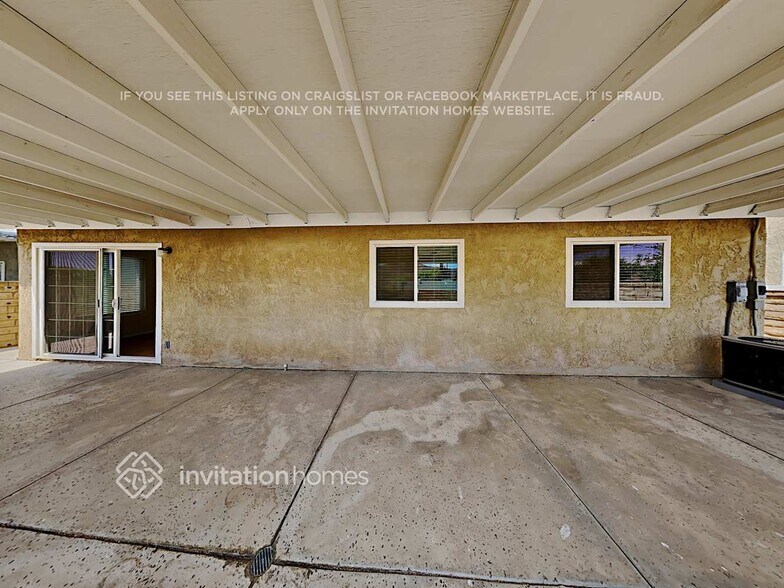 Building Photo - 27532 Camomile Ln