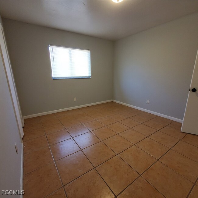 Building Photo - 421 Hancock Bridge Pkwy