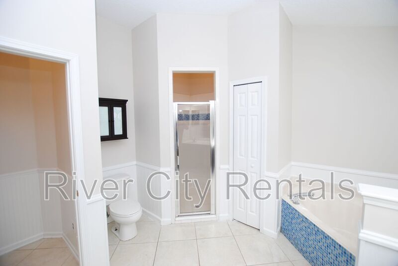 Building Photo - 116 Prince Phillip Dr