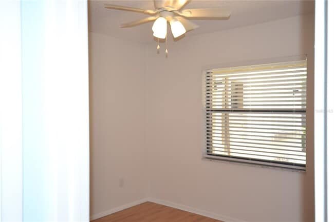 Building Photo - 209 Woodlake Wynde