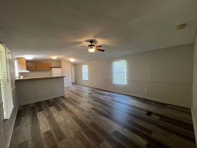 Building Photo - Don't Wait, Call Today