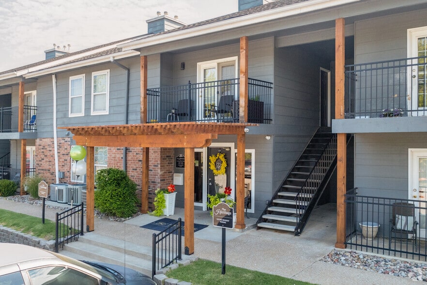 Leasing Office - Heritage Apartments