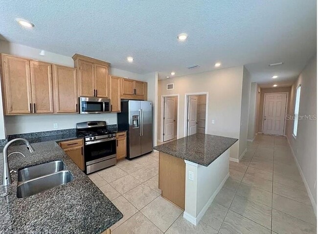 Building Photo - 16439 Paynes Ml Dr