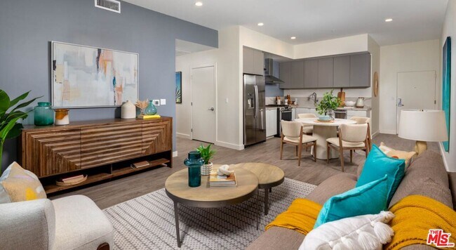 Building Photo - 10375 Washington Blvd