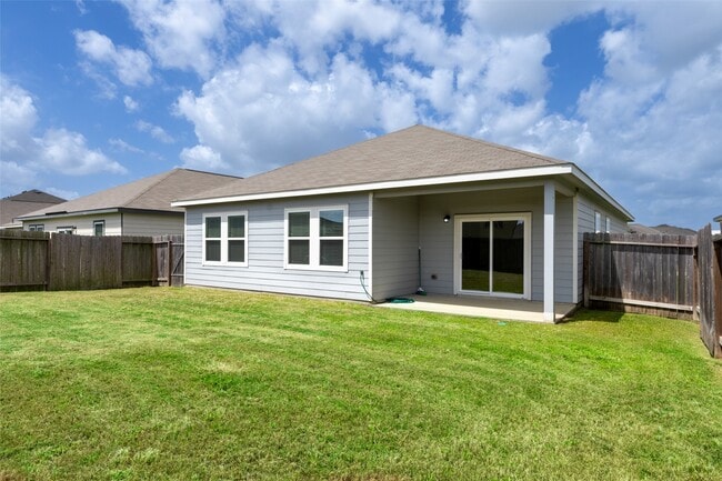 Building Photo - 10072 Pappas Dr