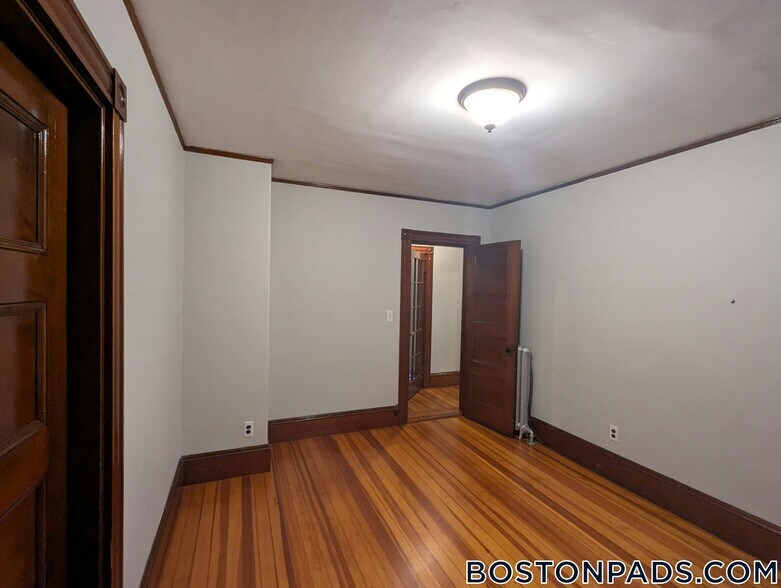 Building Photo - 1068 South St