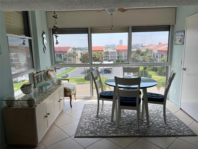 Building Photo - 855 Bayway Blvd