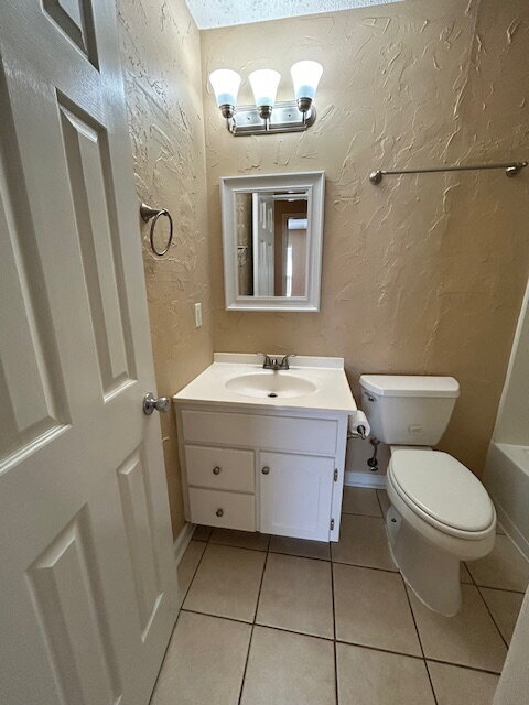 Building Photo - 2625 Weeping Willow Ln