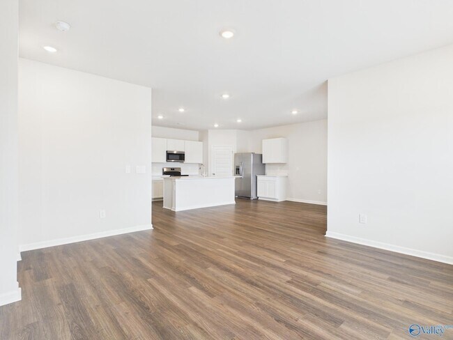 Building Photo - 115 Betty Williams Dr