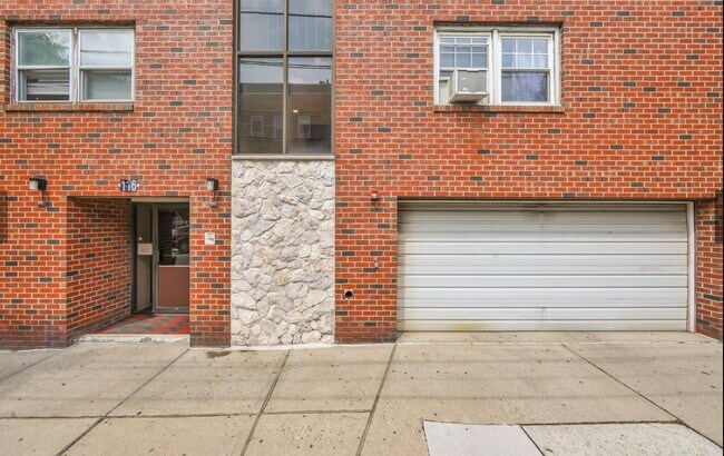 Building Photo - 116 71st St