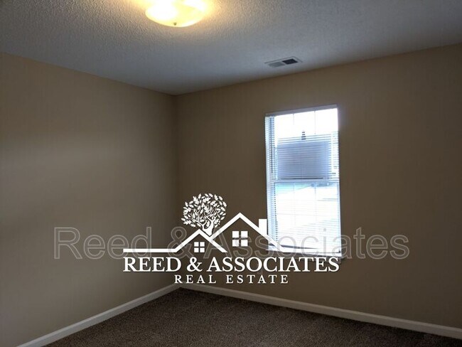 Building Photo - 9062 Gavin Dr