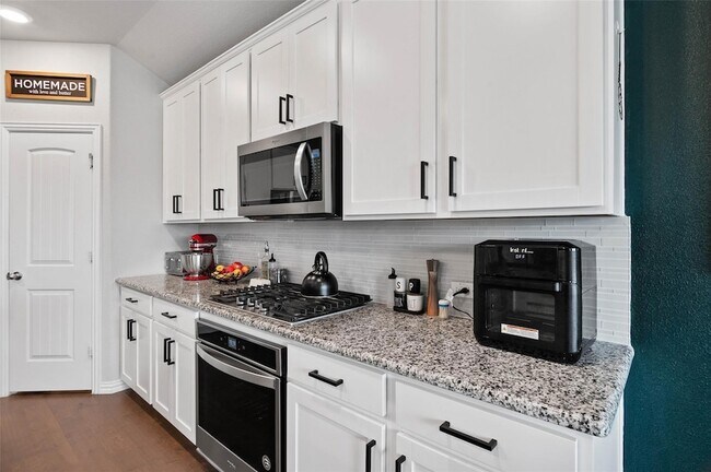 Building Photo - 5404 Everly Ct