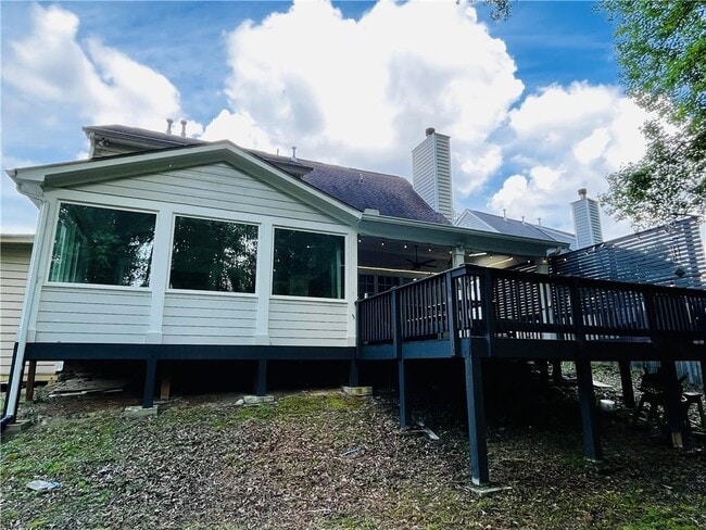 Building Photo - 2258 St Albans Pl
