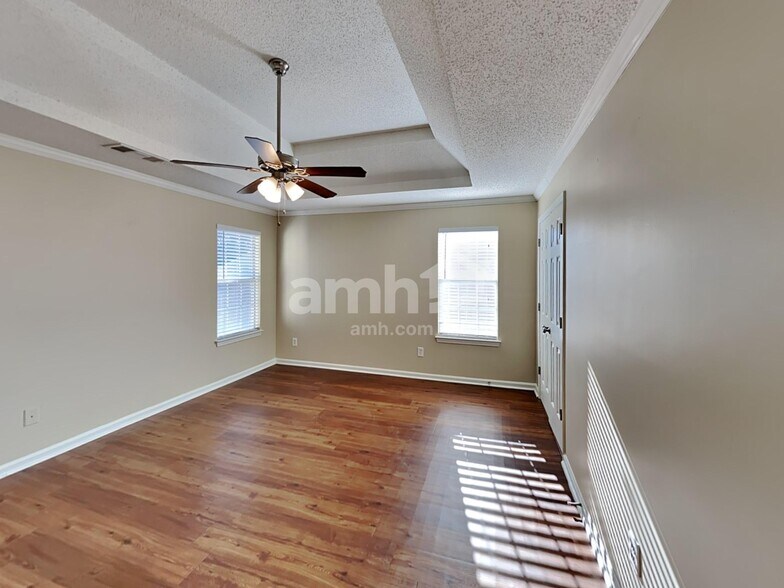 Building Photo - 3555 Spring Mesa Dr