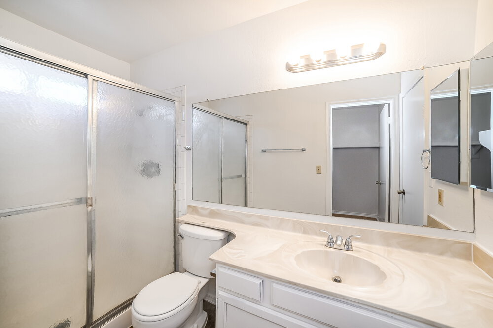 Building Photo - 315 W Ross Ave