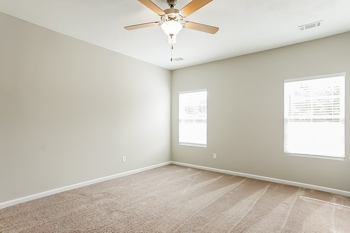 Building Photo - 1255 Oak Ln