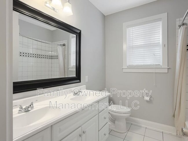 Building Photo - 202 Ibis Dr