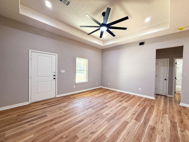 Building Photo - 780 Woodland St