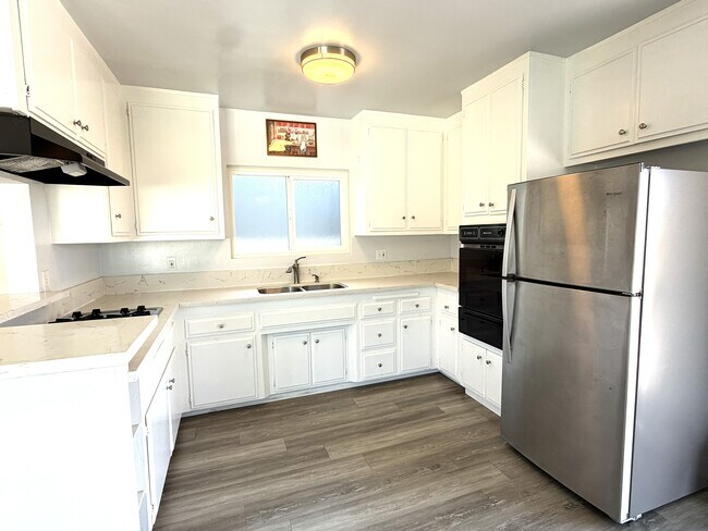 Building Photo - 2224 S Spaulding Ave