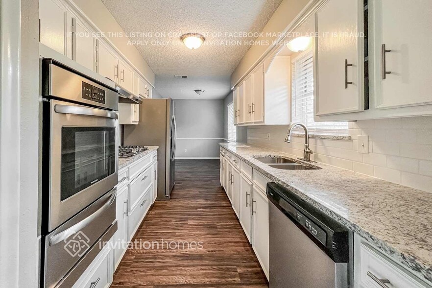 Building Photo - 1506 Mayfield Ave