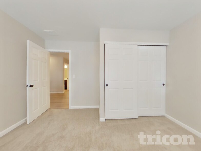 Building Photo - 10 Moonrise Crossing