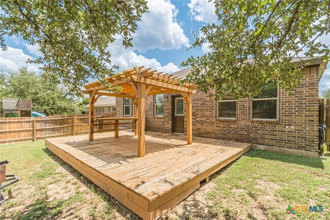 Building Photo - 124 Mary Max Cir