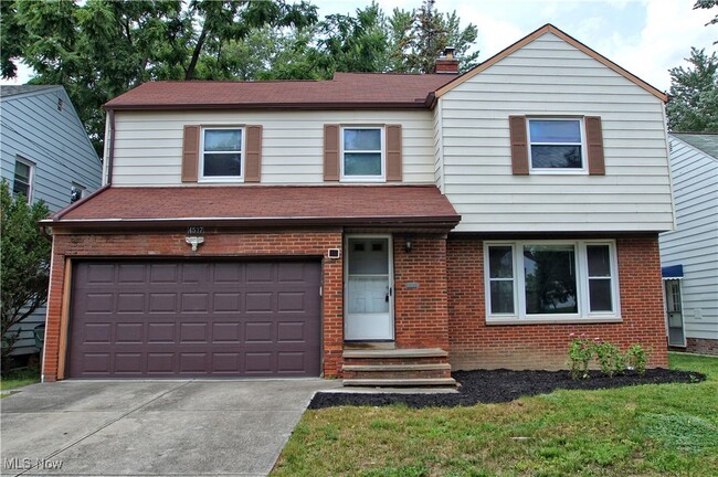 Primary Photo - 4537 Birchwold Rd