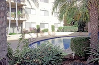 Building Photo - Howard Crown Apartments