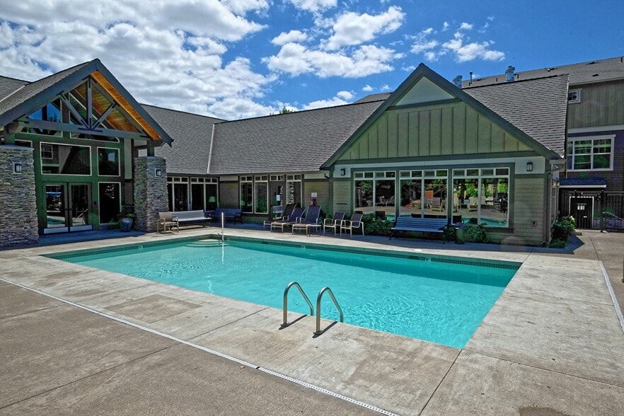 Building Photo - 618 NE Garswood Ln