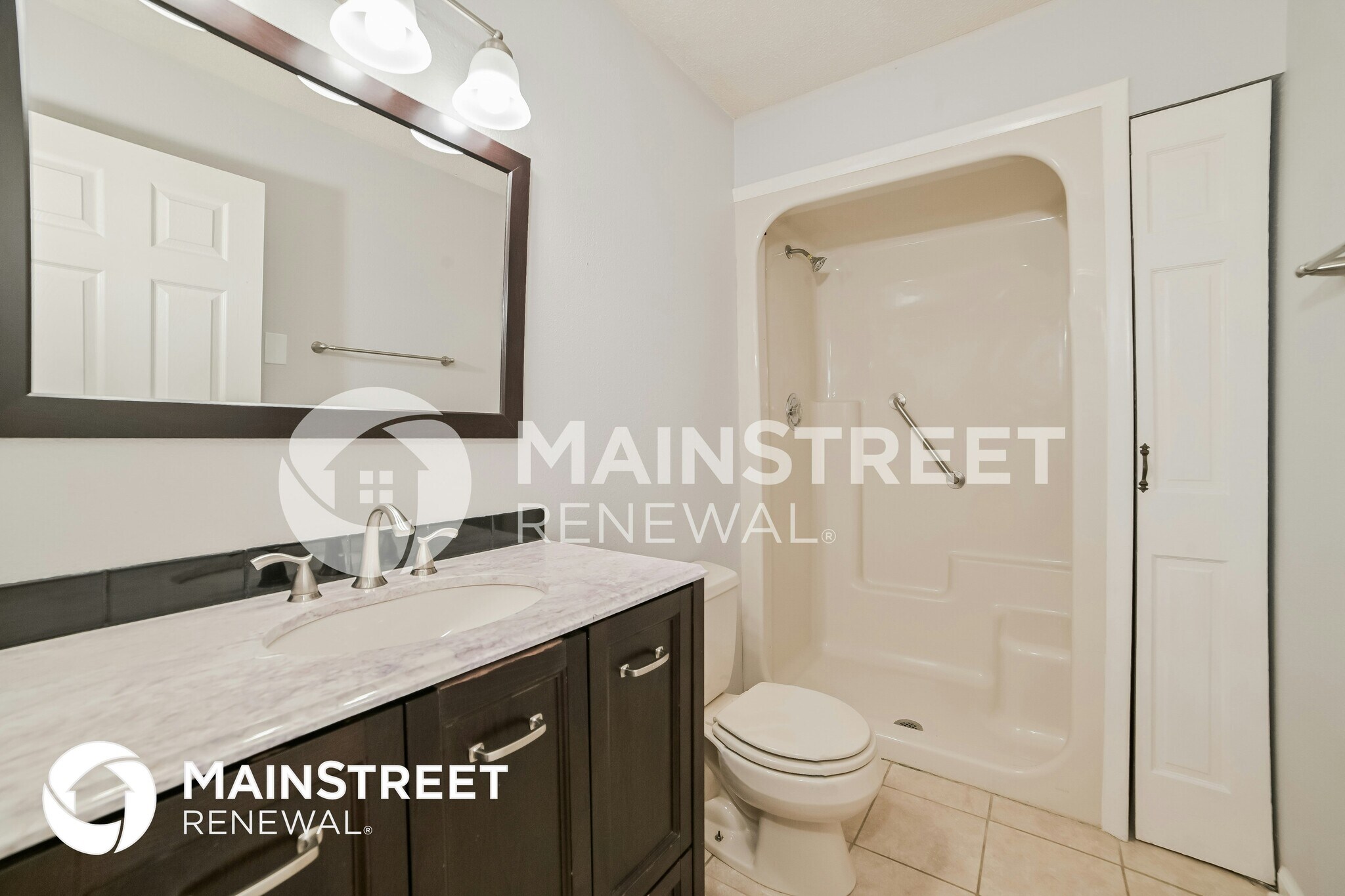 Building Photo - 2305 Ridgecrest Dr