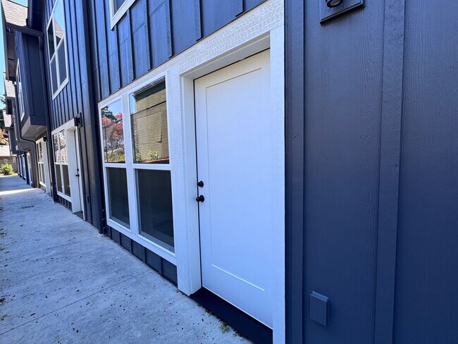 Building Photo - 1ST MONTHS RENT FREE! New Construction, Beautiful, Townhomes! 2 & 3 BEDRM UNITS AVAILABLE