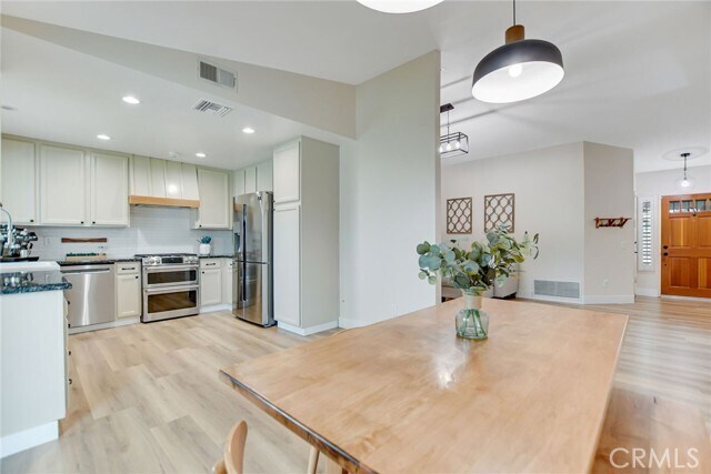 Building Photo - 3501 N Tamarind Ave