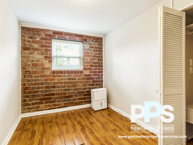 Building Photo - 195 Randolph St NE