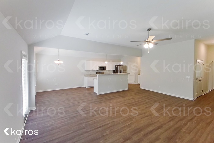 Building Photo - 421 McGriff St