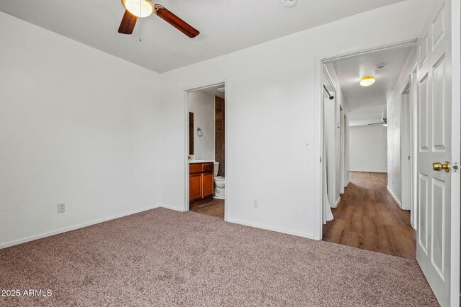 Building Photo - 535 W 9th St