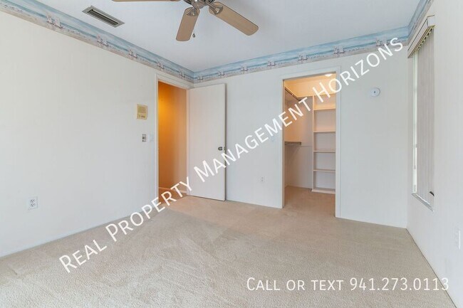 Building Photo - 534 Warwick Ln