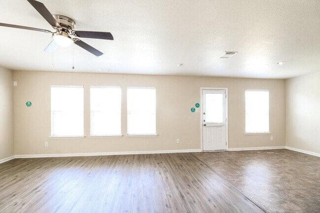 Building Photo - 21227 Misty Brook Bend Ln
