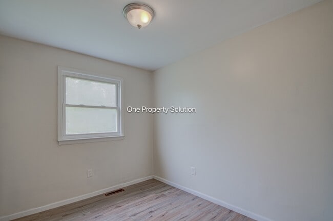 Building Photo - 4410 W 25th Ave