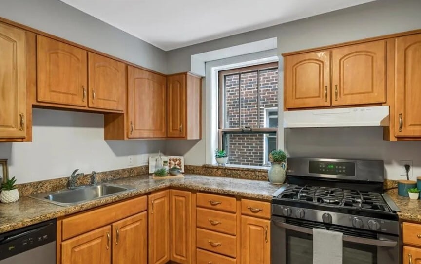 Building Photo - 5185 Goethe Ave