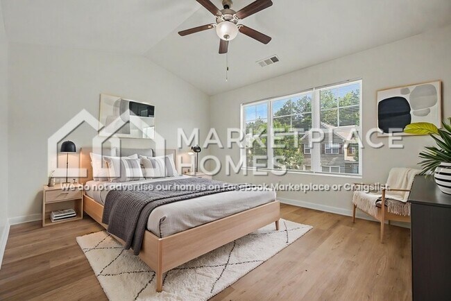 Building Photo - 5786 Westchase St