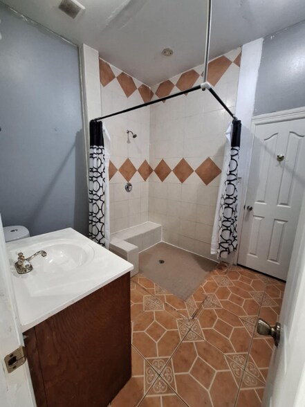 Building Photo - 4508 N Mile 4 1/2 W