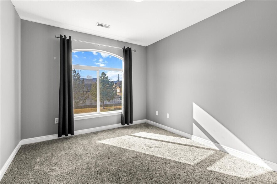 Building Photo - 12431 S Iron Sight Way