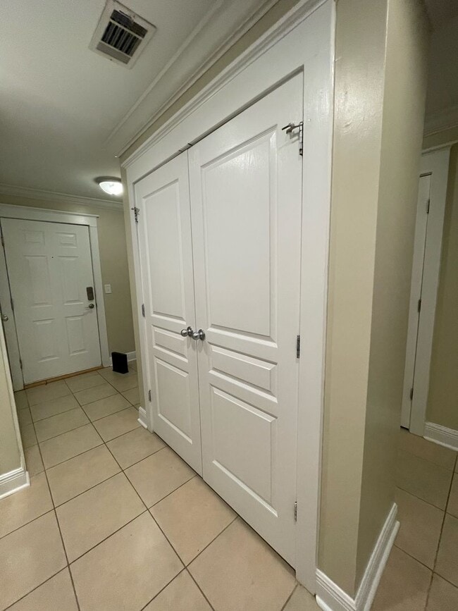 Building Photo - 3700 Spruce Ridge Way