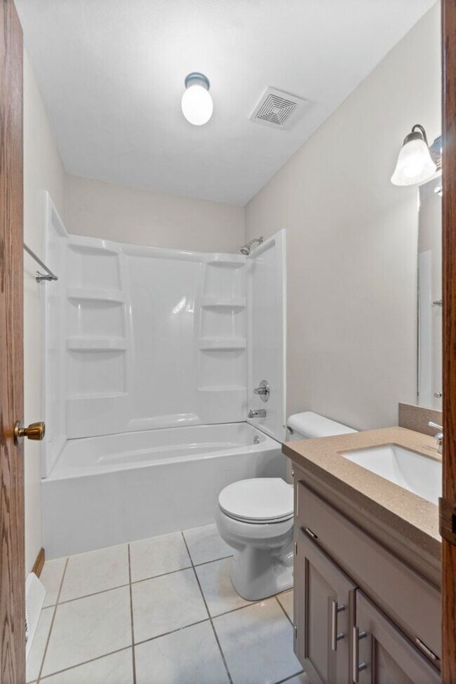 Building Photo - 1506/1508 Jessica St