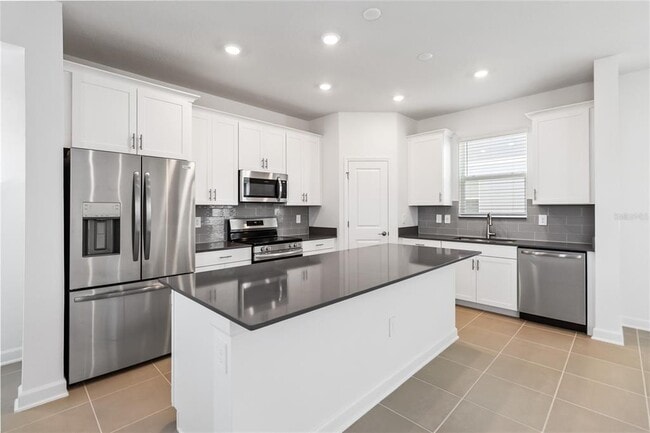 Building Photo - 3013 Howley Aly