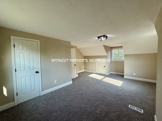 Building Photo - Beautifully Remodeled 4 Bedroom, 3 Bath Home