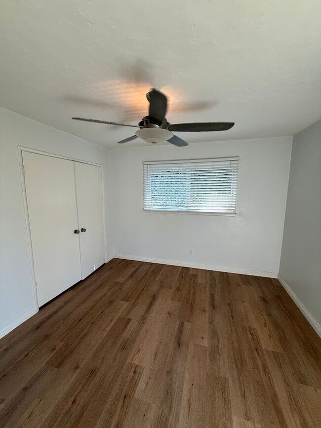 Building Photo - Gorgeous 3 Bedroom, 2 Bathroom, Granada Hi...